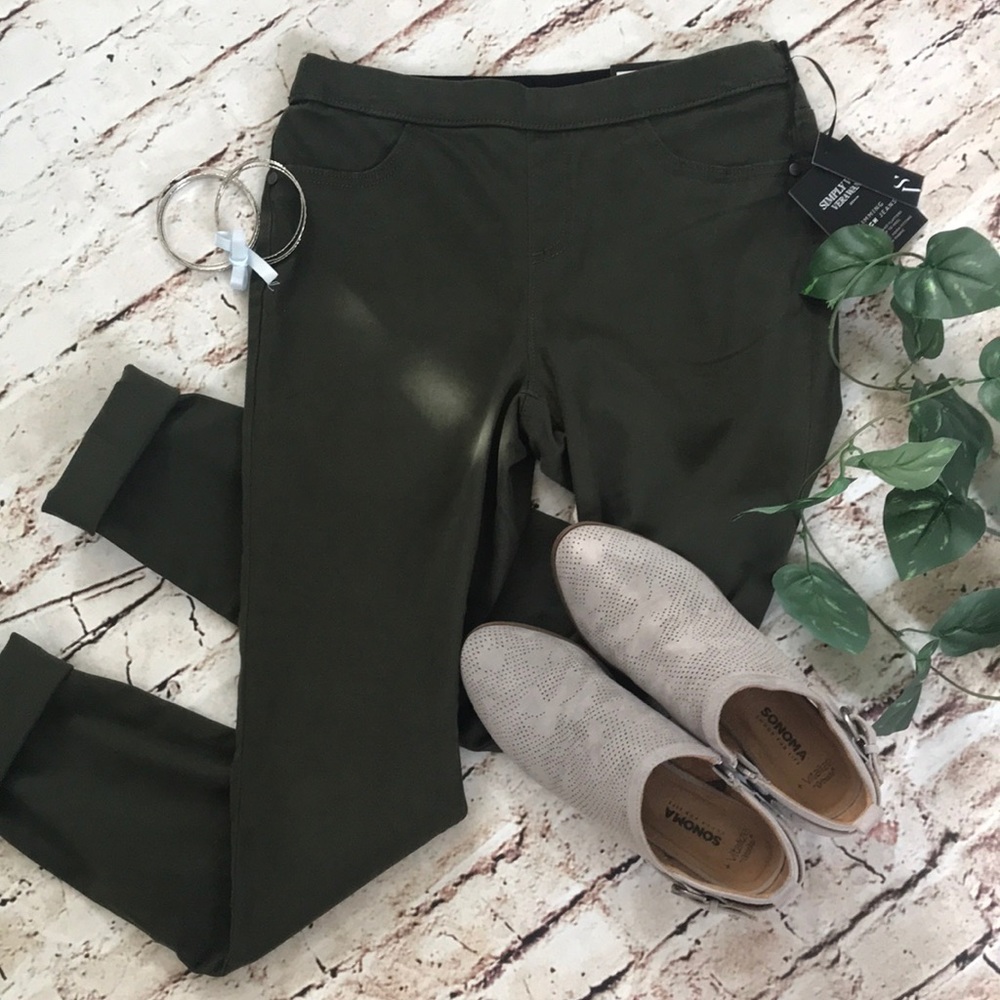 Simply Vera Wang slimming jeans
